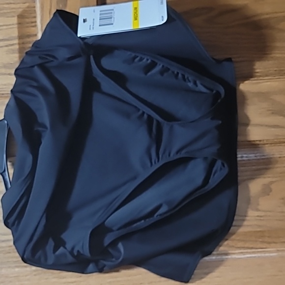 NWT Coco Reef Swim Skirt, Medium - Picture 5 of 6